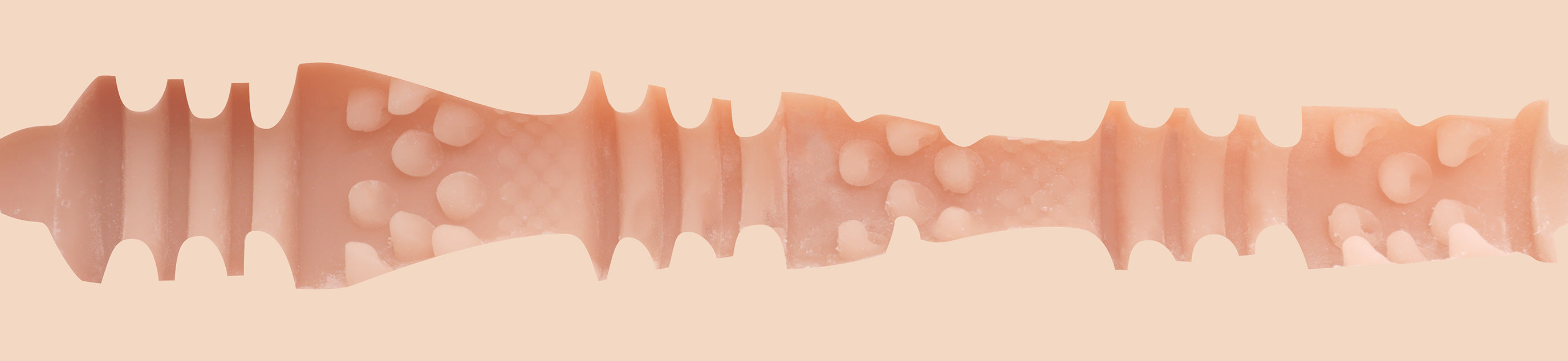 Lana Rhoades Karma Fleshlight 3 Erlebe das Lana Rhoades Karma Fleshlight, einen realistischen Anal-Masturbator aus SuperSkin. Mit Rippenstruktur für intensive Stimulation, wasserbasiertem Gleitgel verwendbar, ideal für Einsteiger und Solo-Sessions. Exklusive bei RaiX Shop Konstanz kaufen